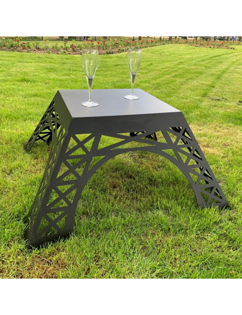 Table Eiffel Rose By Stilic Force So French