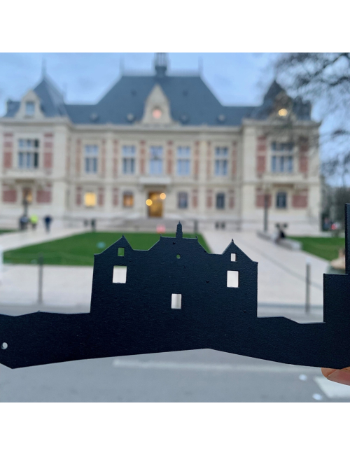 La mairie de Montrouge comparée a la skyline !