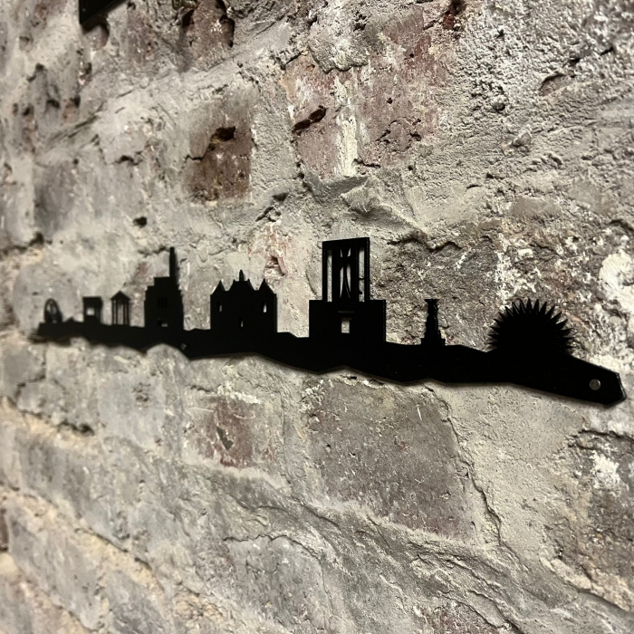 Souvenir de Montrouge  : la skyline sur de la brique