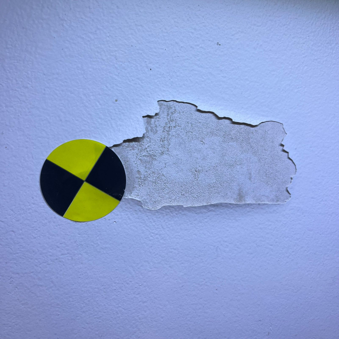 24 STICKER CRASH TEST !