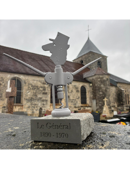 Le Général By Stilic Force So French