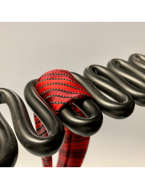 SLALOM - Porte ceinture/cravate monopièce ultra design. By Stilic Force Rangement